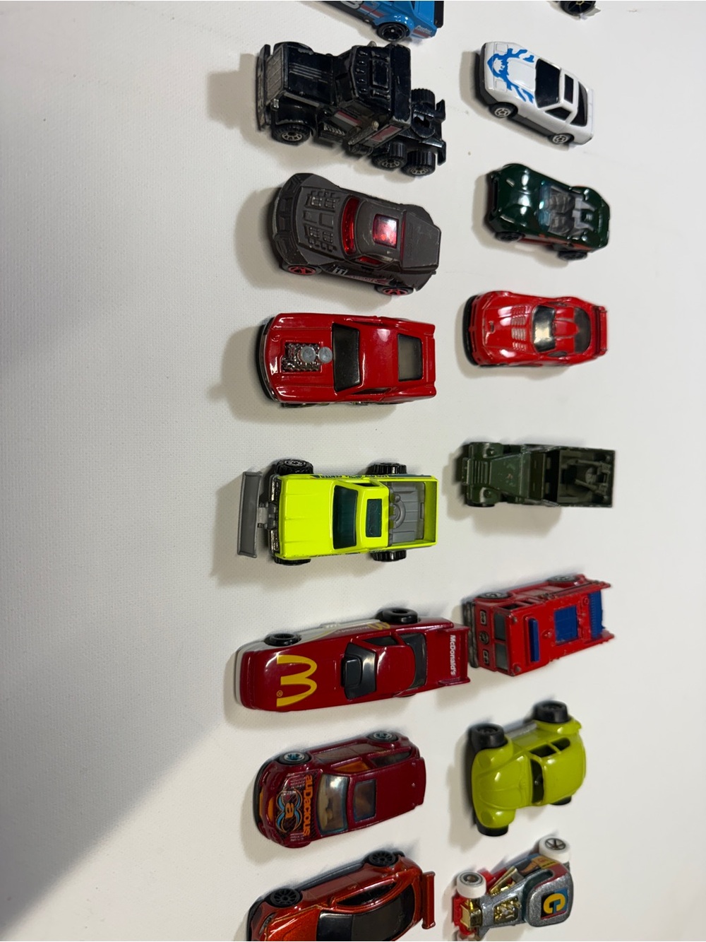18 Hot Wheels® Assorted Mini Toy Cars - Red, Blue, Green & Yellow Set - Picture 3 of 8